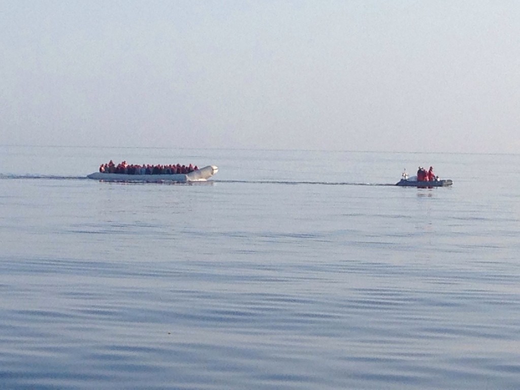Sea Watch schleppt heute Morgen Flüchtlingsboot ab